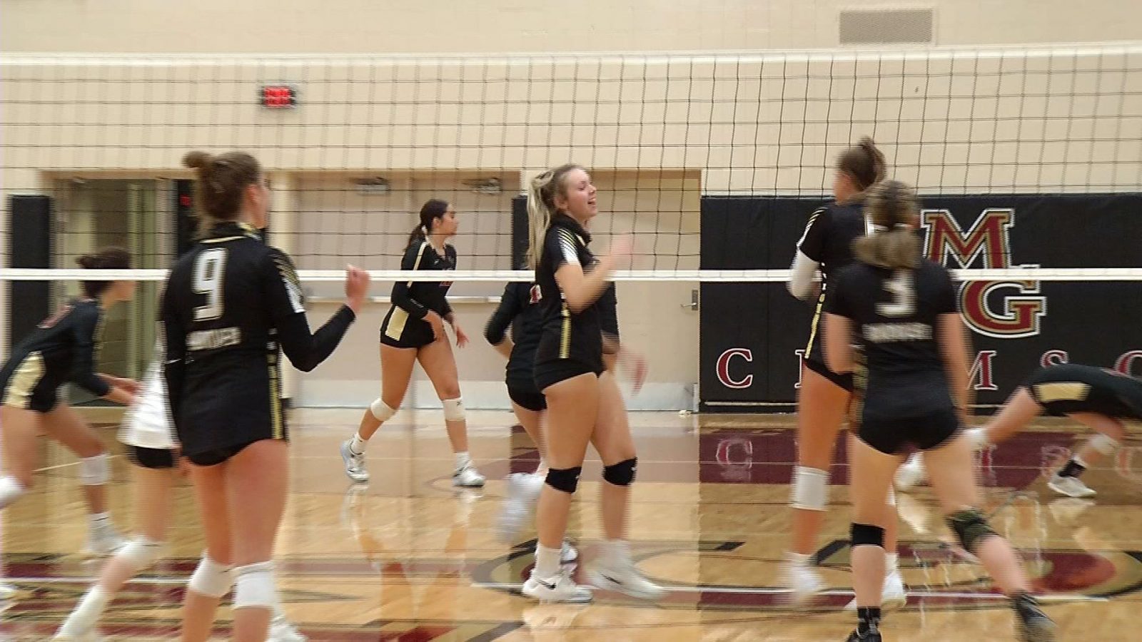 Maple Grove Volleyball Rallies to Beat Andover CCX Media