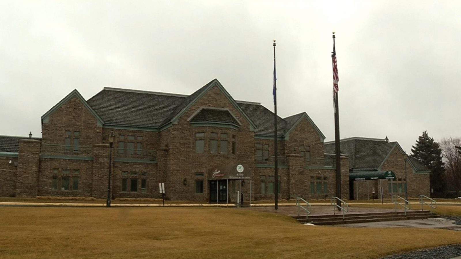 ‘It Does All Hit You at Once’: Brooklyn Park Restaurant, Wedding Venue Trying to Double Workforce