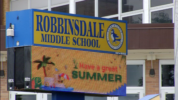 robbinsdale middle school police
