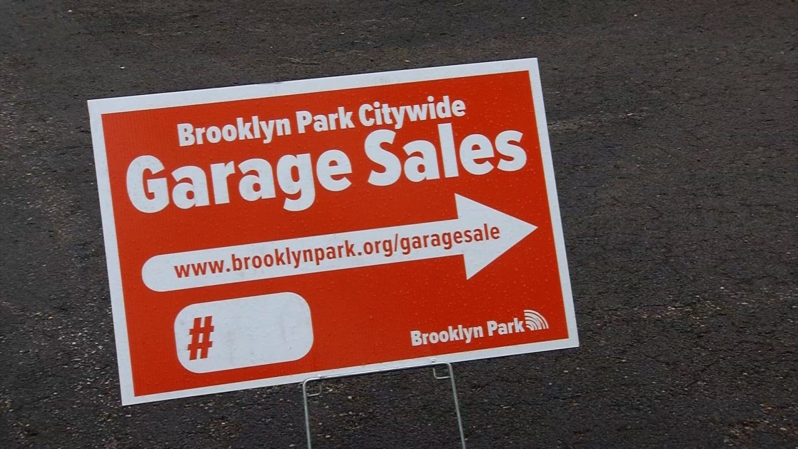 Brooklyn Park garage sales signs