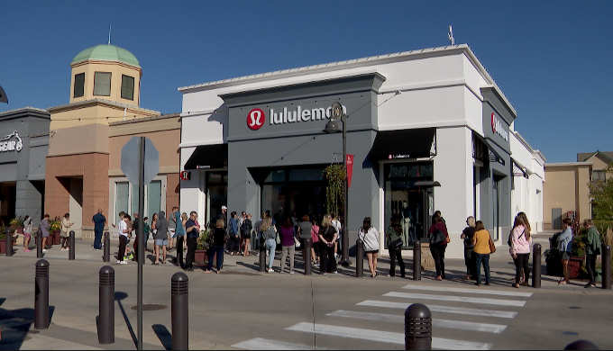 lululemon maple grove