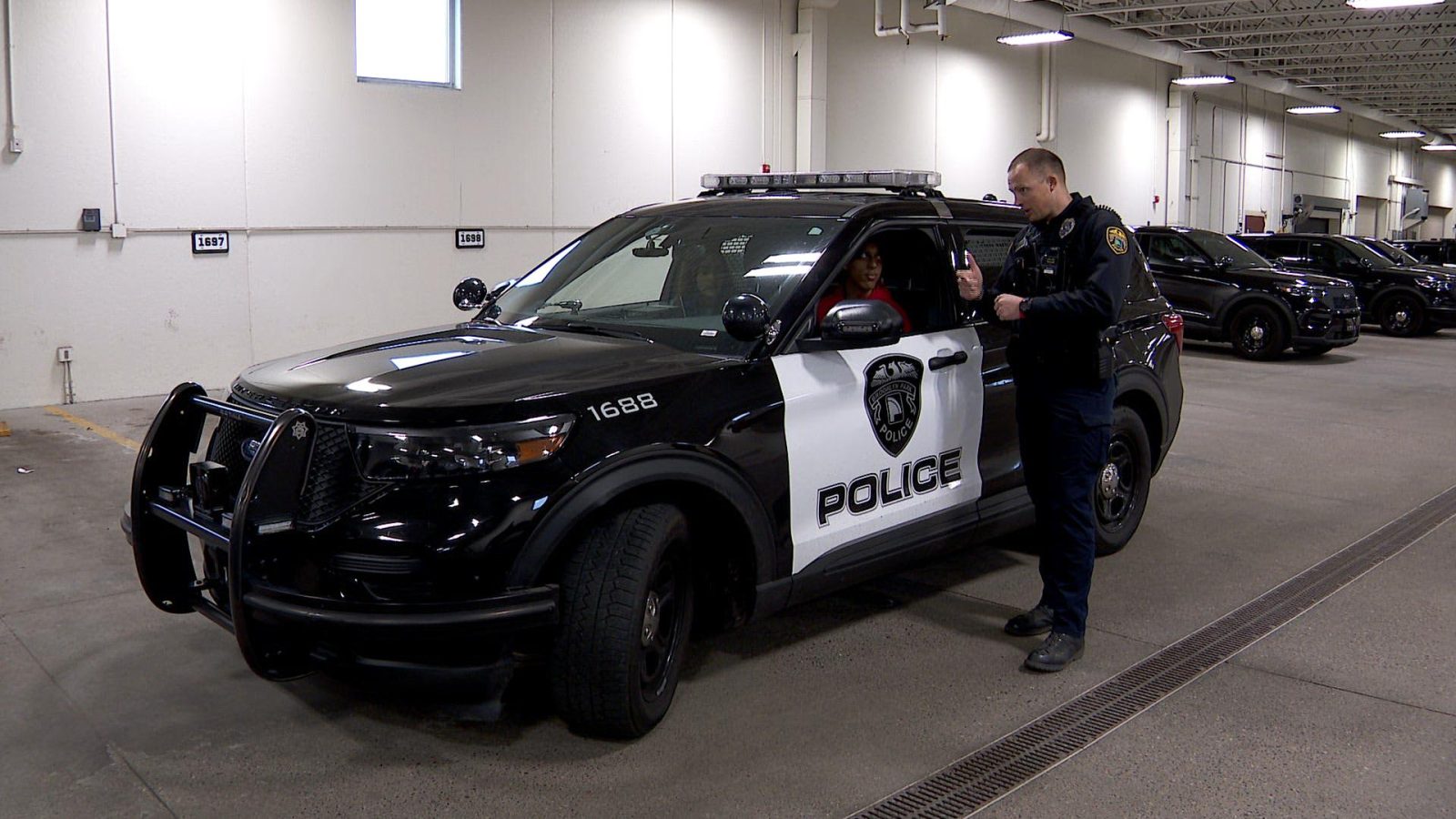 Brooklyn Park Students Get Lesson on Traffic Stops
