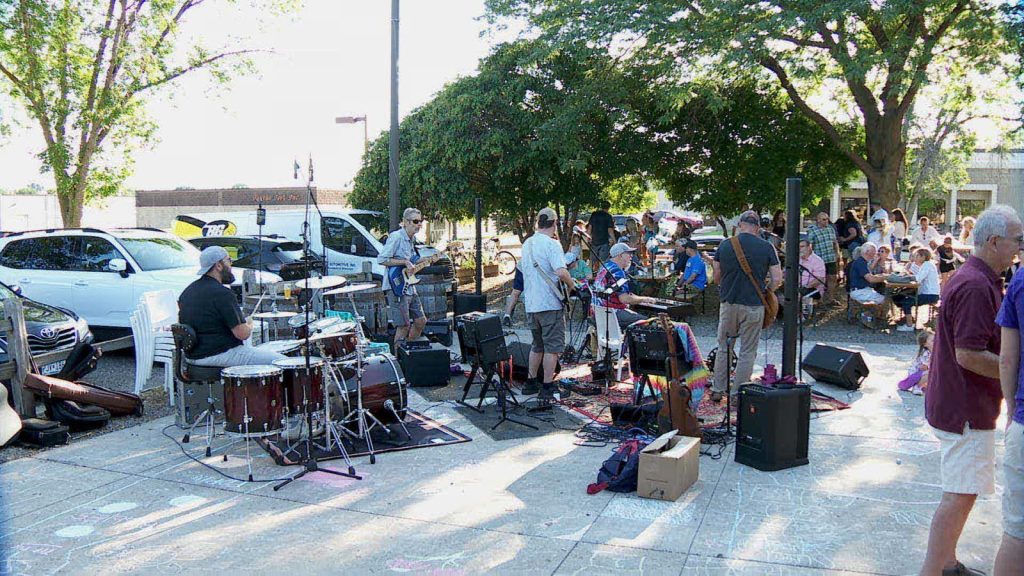 OMNI Brewing outdoor music