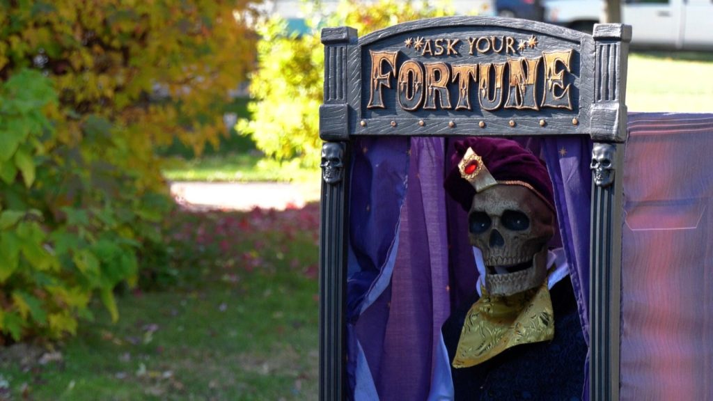 fortune telling skeleton