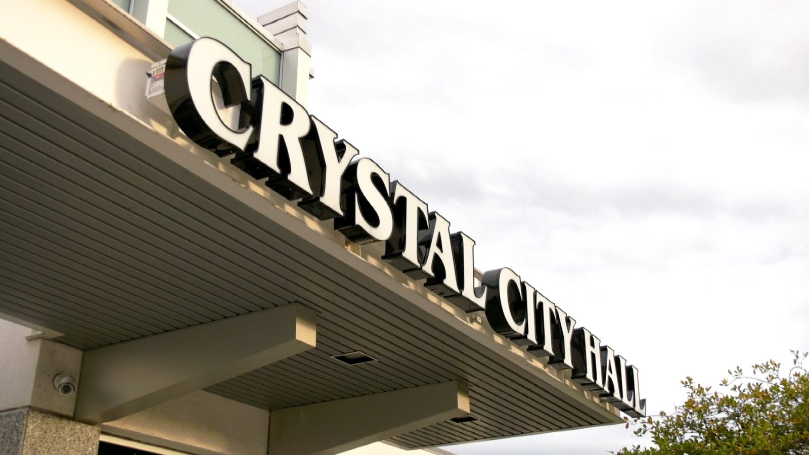 Exterior facade of Crystal City Hall