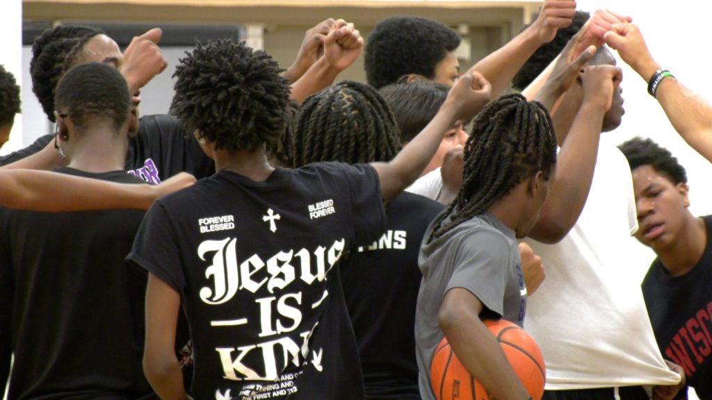 brooklyn center basketball team