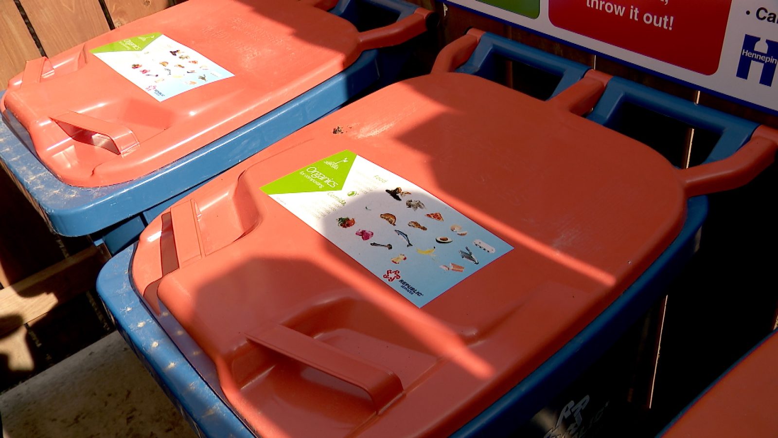 lids of organics recycling bins