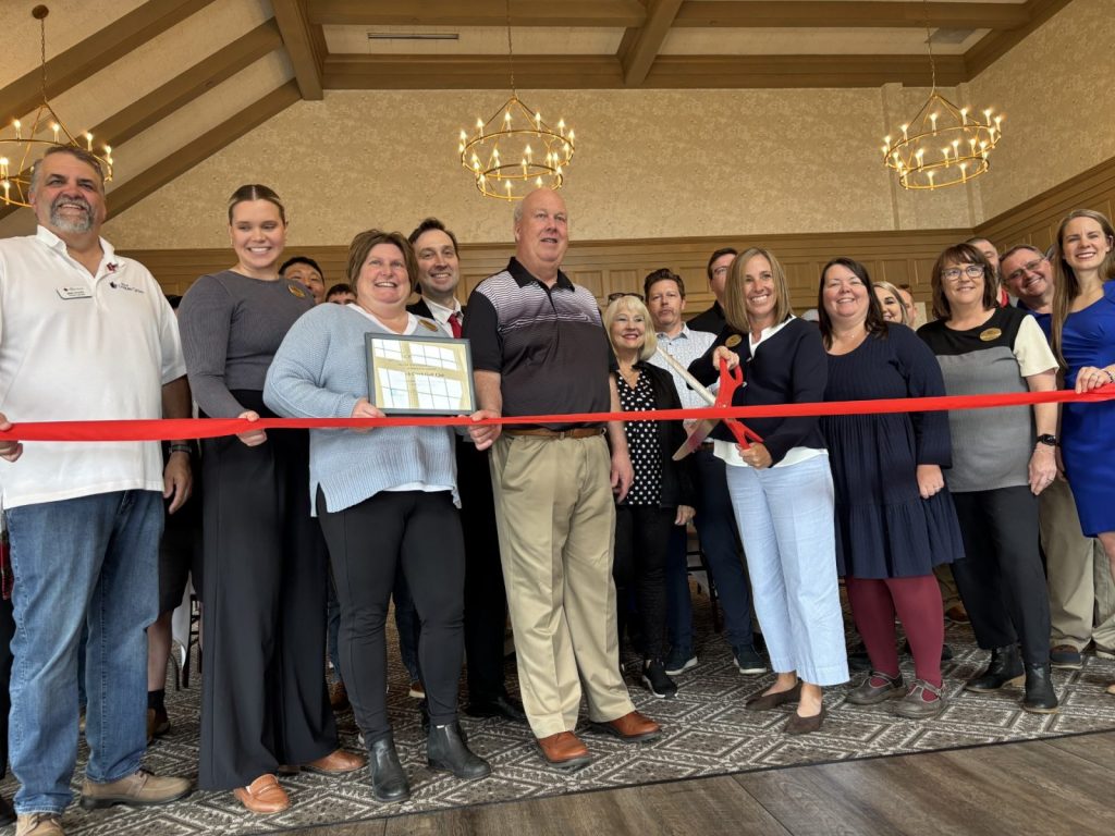 Rush Creek Golf Club Ball Room Ribbon Cutting