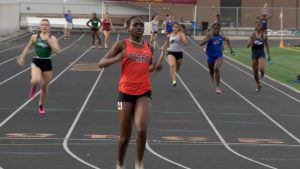 Osseo girls 4 x 100 relay